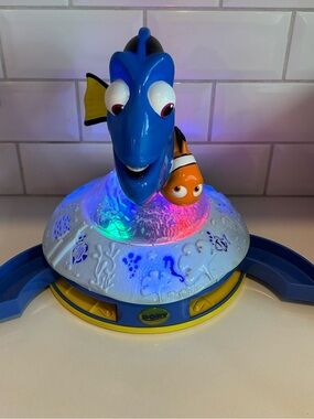 Finding Dory with Nemo Rotating Night Light w / Sounds Disney Pixar